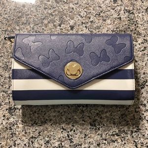 DisneyParks Boutique Navy/White purse
